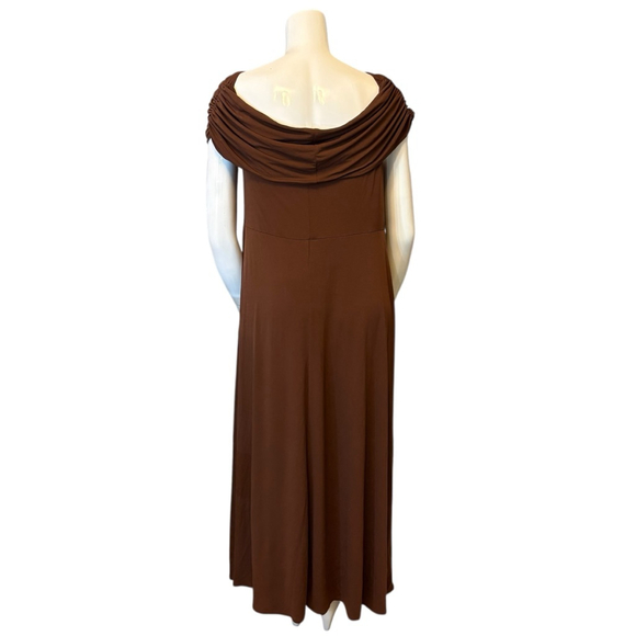 ELOQUII On or Off Shoulder Brown Maxi Dress Ruched Stretch Knit, Plus 18 - Picture 10 of 16